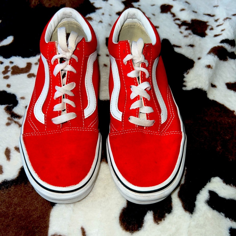 Old skool red vans